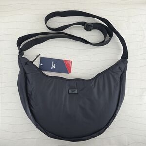 Reebok Womens Analis Crossbody Cresent Shaped Nylon Purse Black NEW